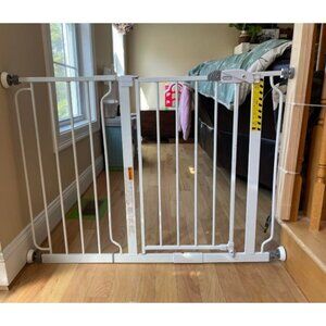 Easy Step 38.5-Inch Wide Walk Thru Baby Gate, Includes 6-Inch Extension Kit
